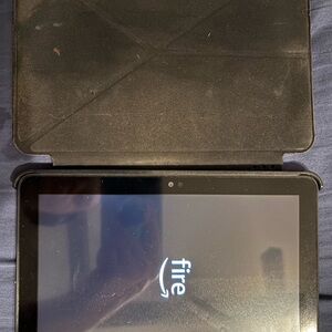 Amazon Fire Tablet with case 32GB